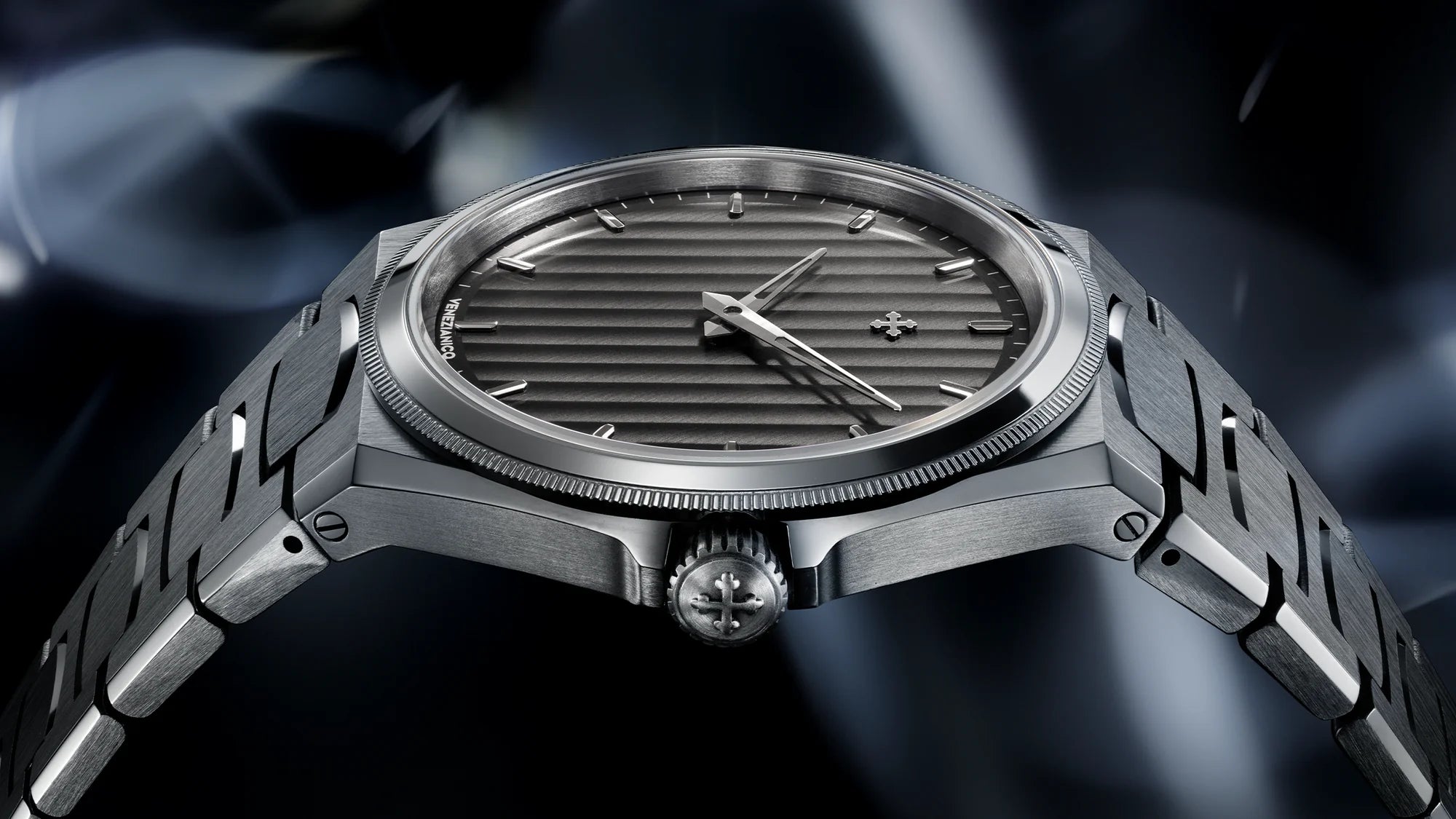 arsenale grey dial with canova concept bracelet